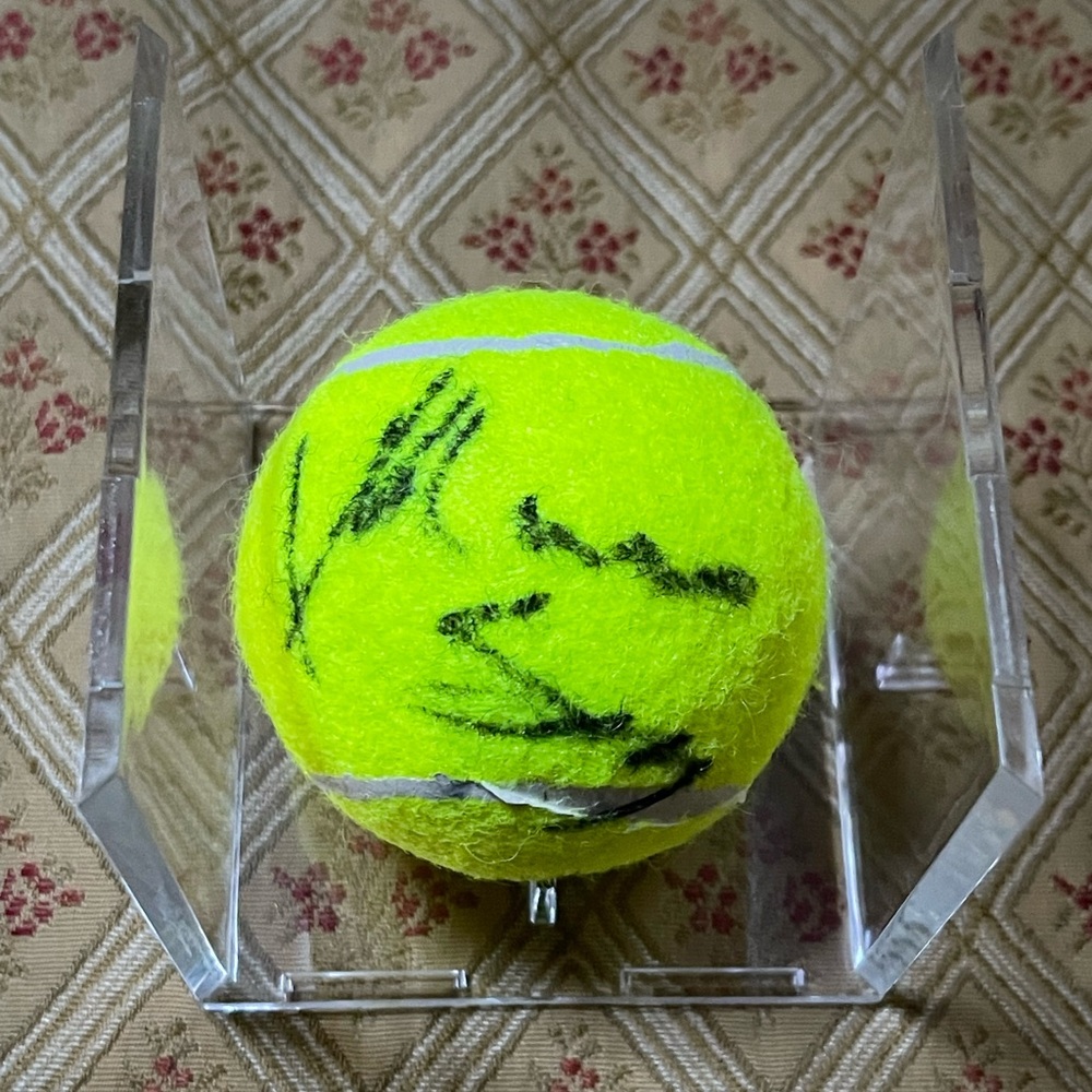 Monica Seles autographed tennis ball via Citi Taste of Tennis series with box